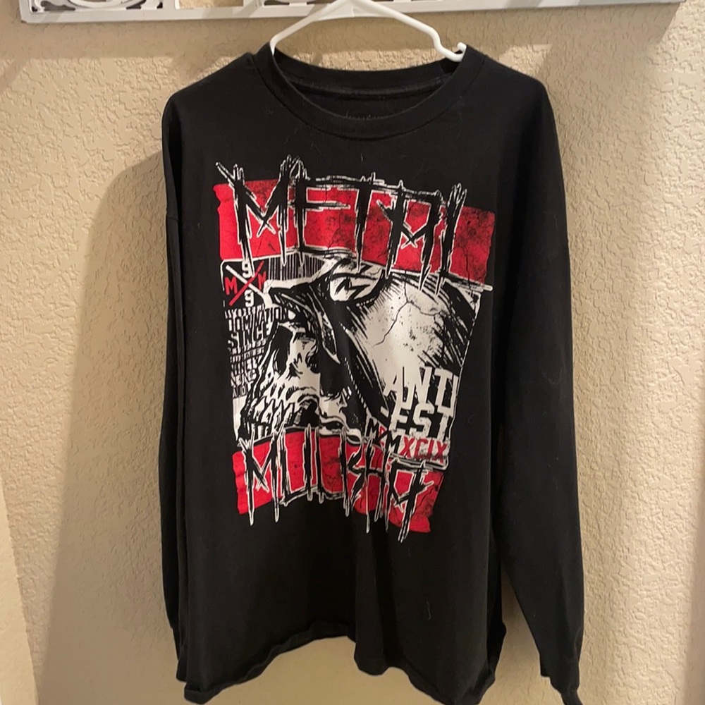 Men’s metal mullisha long sleeve tee size XXL